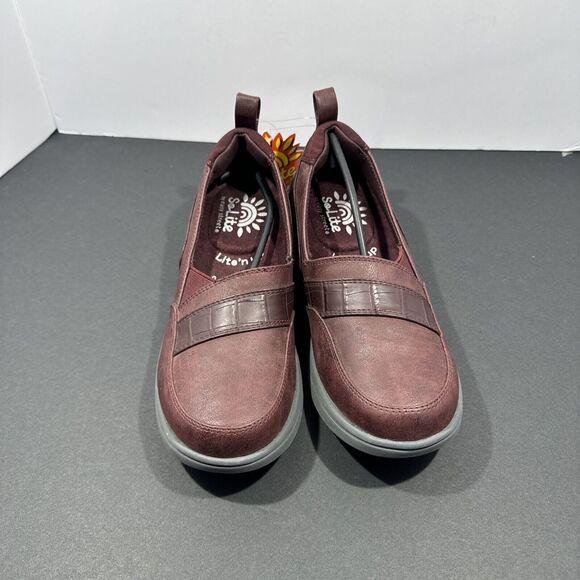 NEW So Lite by Easy Street Slip on Burgundy Clogs Women's Size 5 M - Picture 2 of 10